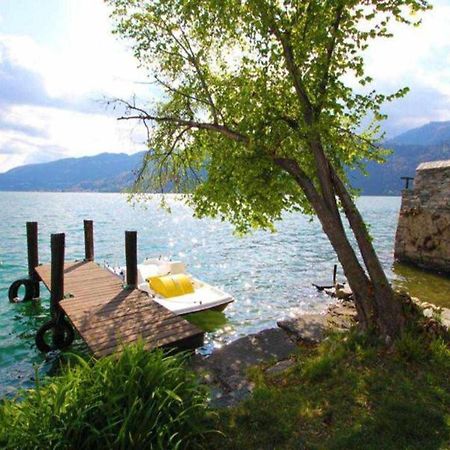 Il Glicine Appartamento Con Darsena Privata A Lago Pettenasco Exterior photo